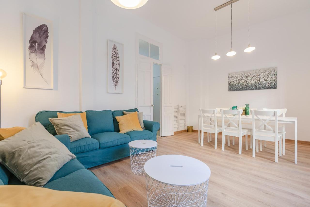 Avanti La Campana, Con Un Balcon Que Te Enamorara Del Ambiente De Sevilla Eksteriør billede